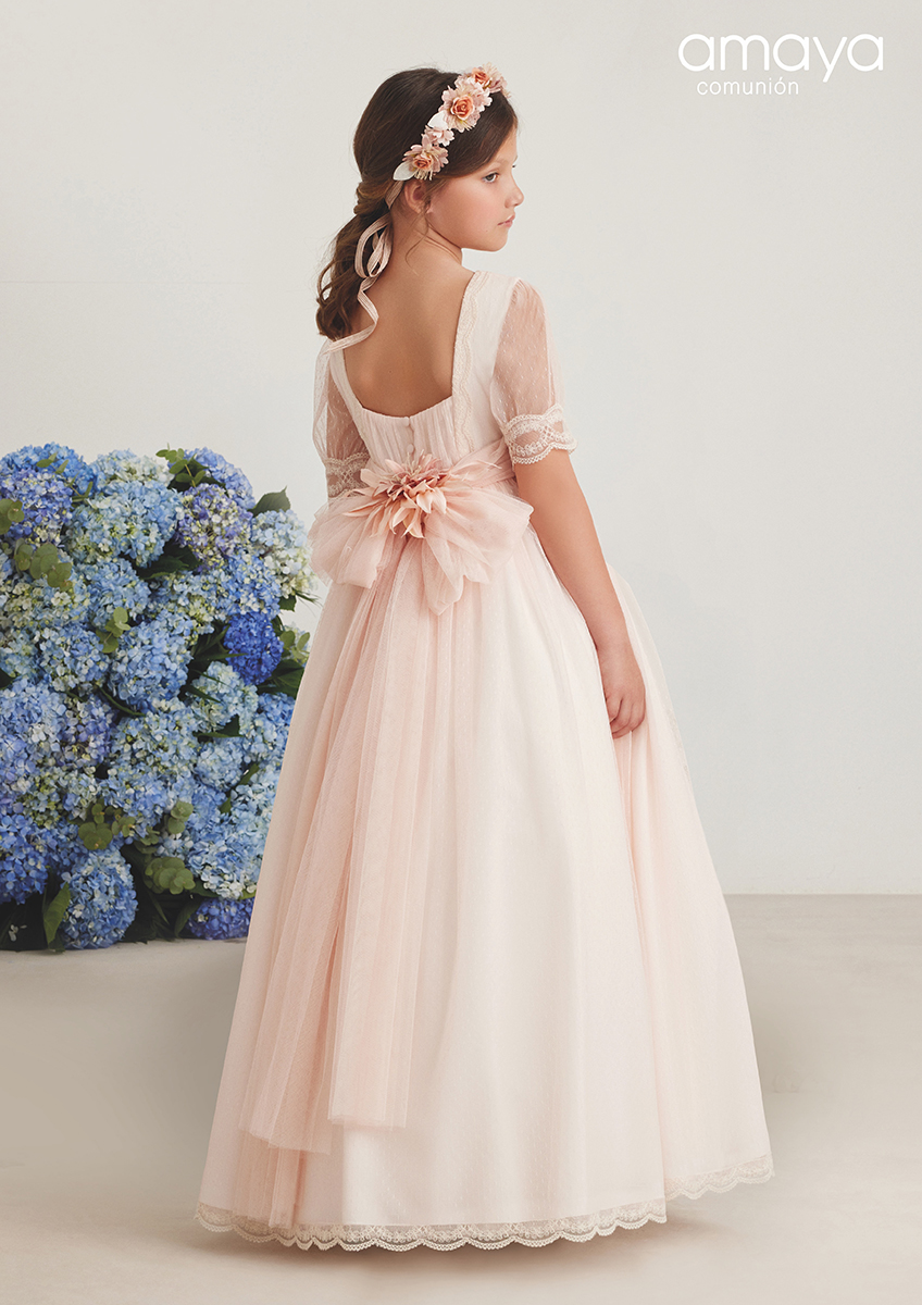 vestido-comunion-nina-2024-amaya-587017MD-modelo-rosa empolvad