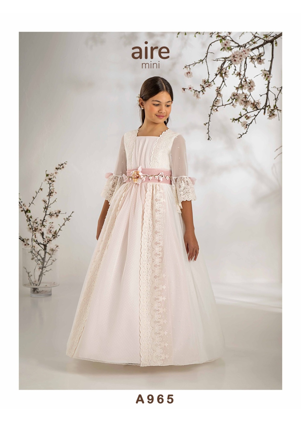 -- VESTIDO DE COMUNION 2027 AIRE MODELO A965